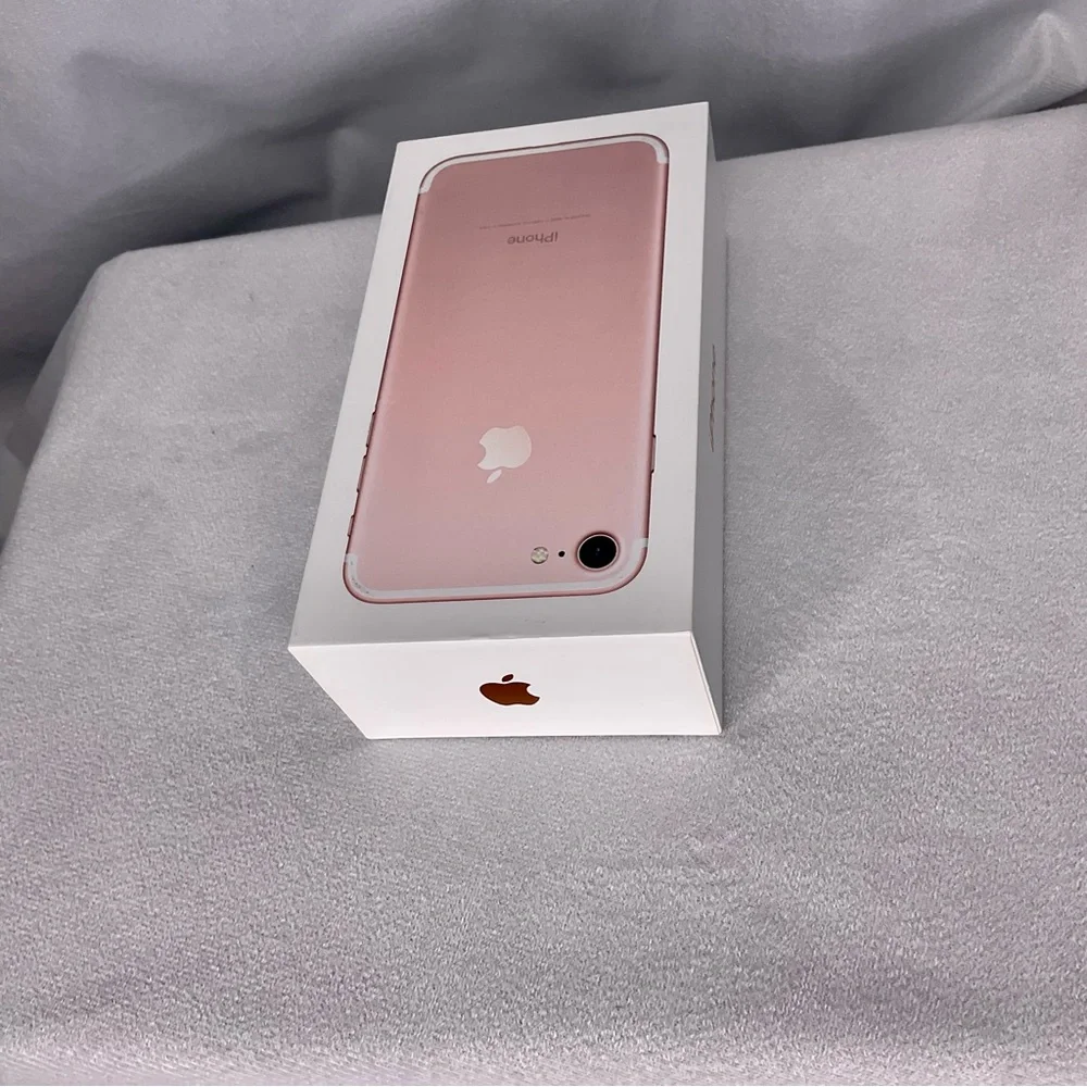 Apple iPhone 7 Rose Gold 128 GB Empty Box Only